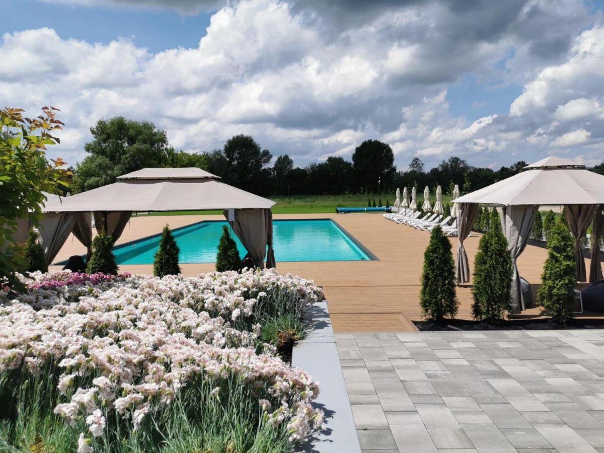 Shambala Wellness Club Rozhny Exterior foto